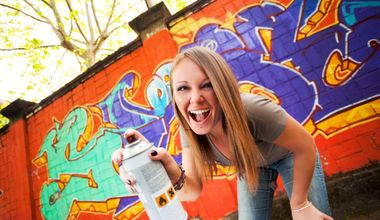 Jak graffiti i street art budują kreatywność u młodzieży