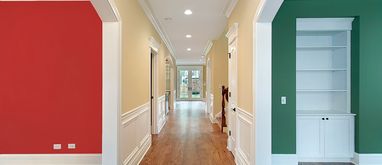 Ściany w przedpokoju