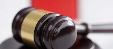 Domy wystawione na licytacje przez komornika