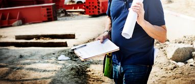 Kupno działki z rozpoczętą budową