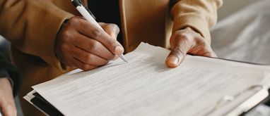 Jak dokonać przeniesienia decyzji o warunkach zabudowy?