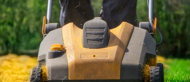 Kiedy przeprowadzić aerację trawnika?