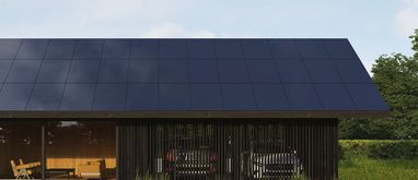 dach solarny SunRoof na domu w stylu nowoczesna stodoła