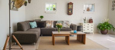 Małe mieszkanie w bloku.