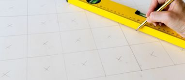 Poziomica laserowa - jak i do czego używać poziomicy laserowej?