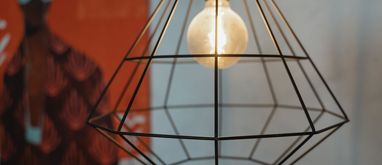 Najważniejszy detal we wnętrzu? Odpowiednio dobrana lampa