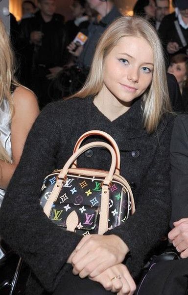 Kinga Rusin with Louis Vuitton Neverfull bag