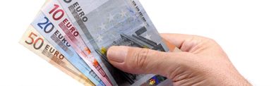 Wypłata euro z bankomatów w Polsce