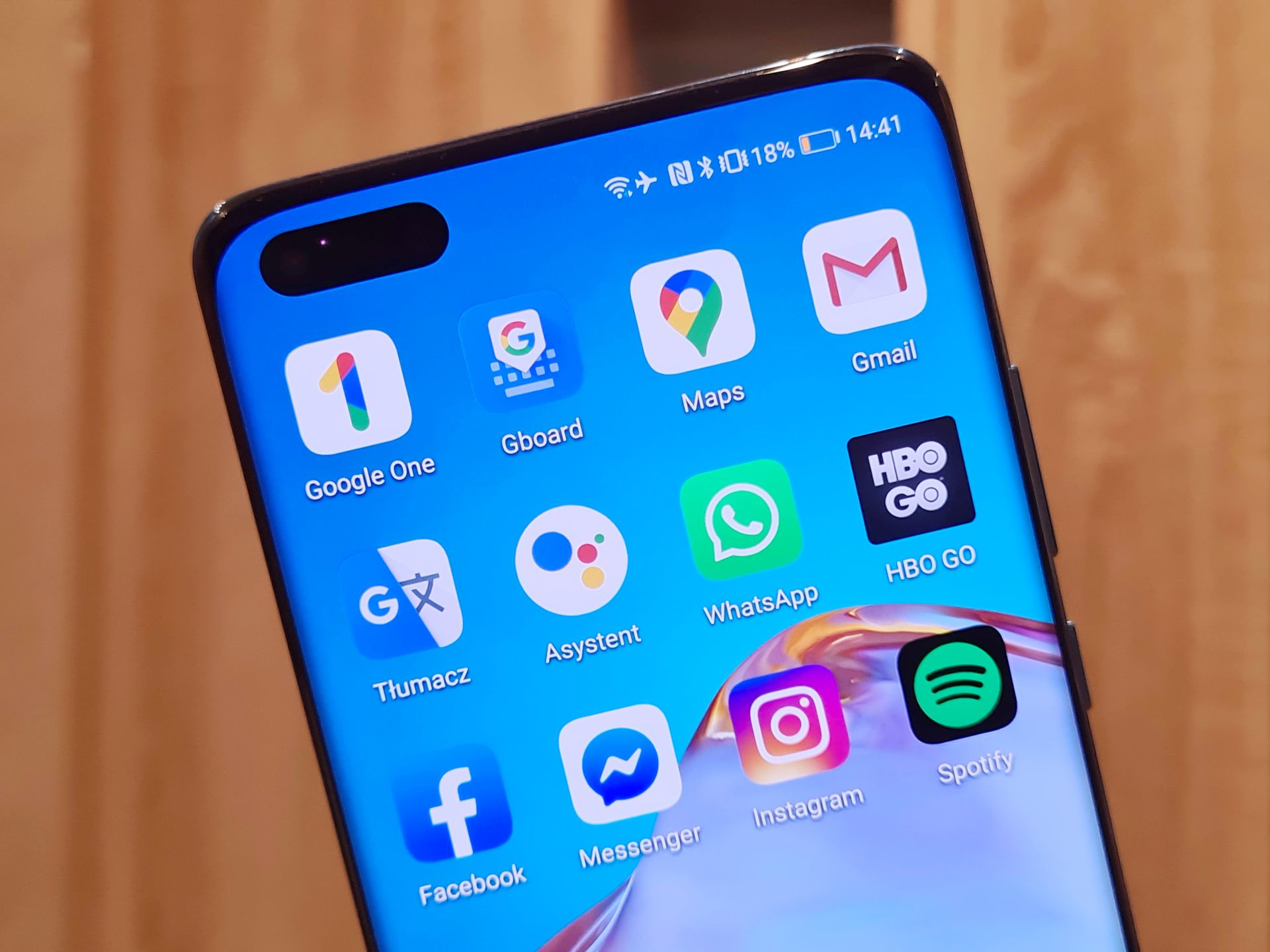 Huawei Petal to nowa wyszukiwarka aplikacji. Tak, pozwala pobrać apki Google'a