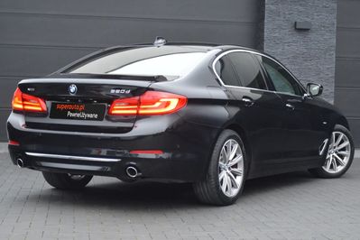 BMW Seria 5 520d xDrive Luxury Line aut