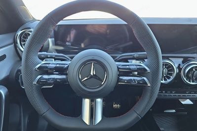 Mercedes Klasa A 200 AMG Line 7G-DCT