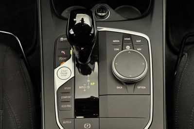 BMW Seria 1 118i Advantage