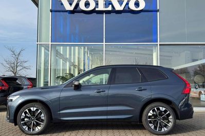 Volvo XC60 B5 AWD Ultra Dark