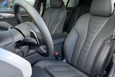 BMW Seria 8 840d xDrive M Sport