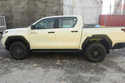 Toyota HiLux mHEV Double Cab Active 4x4 aut