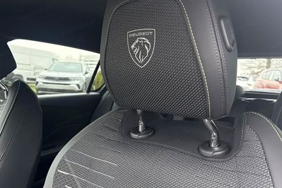 Peugeot 308 GT S&S e-DCS6 1.2 mHEV