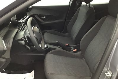 Peugeot 2008 STYLE 1.2 mHEV e-DCS6