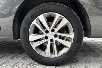 Peugeot Traveller 2.0 BlueHDi Long Allure aut