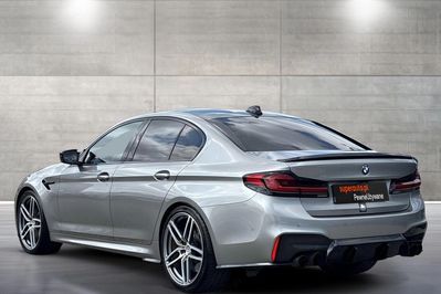 BMW Seria 5 M5