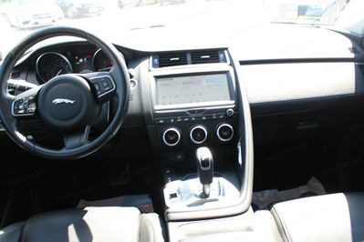 Jaguar E-Pace AWD
