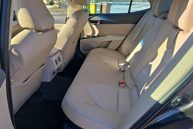 Toyota Camry 2.5 Hybrid Executive CVT