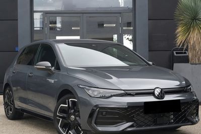 Volkswagen Golf R-Line Plus 1.5 eTSI mHEV