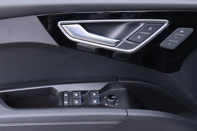 Audi Q4 e-tron 45 S Line Edition