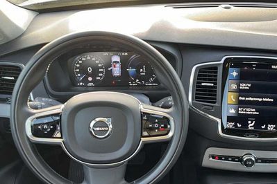 Volvo XC90 T8 AWD Plug-In Hybrid R-Design 7os aut