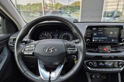 Hyundai i30 T-GDI Smart DCT