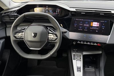 Peugeot 408 Puretech Allure S&S EAT8