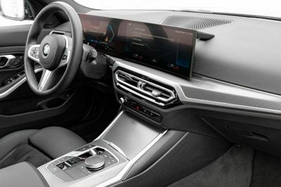 BMW Seria 3 320d xDrive M Sport sport-aut