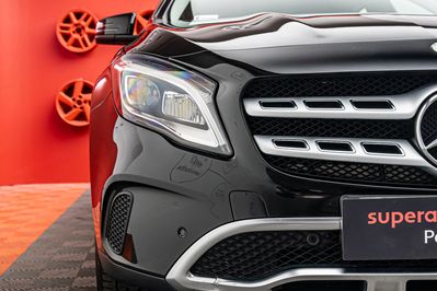 Mercedes GLA 200 7G-DCT