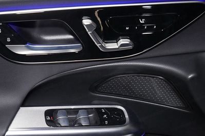 Mercedes Klasa E 300 e  4-Matic AMG