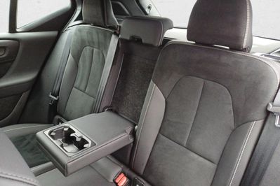 Volvo XC40 B3 B Plus Dark