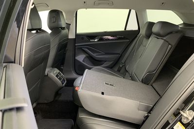 Volkswagen Passat Elegance 1.5 eTSI DSG6