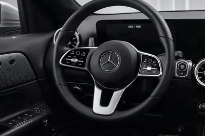 Mercedes GLB 200 7G-DCT