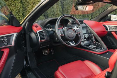 Jaguar F-Type Turbo First Edition