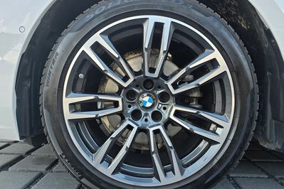 BMW Seria 5 520d xDrive M Sport aut