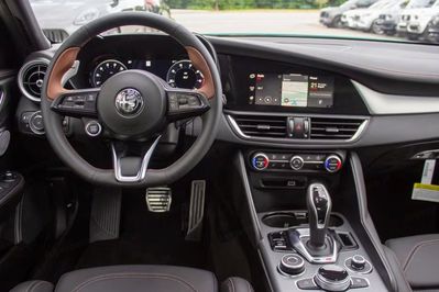 Alfa Romeo Giulia Intensa Q4