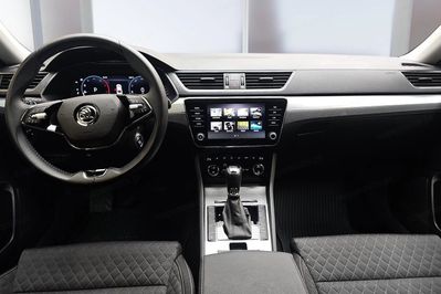 Skoda Superb 2.0 TDI SCR Ambition DSG