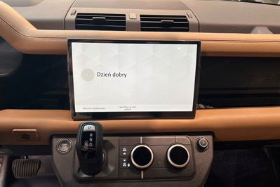 Land Rover Defender 110 P300e X-Dynamic HSE