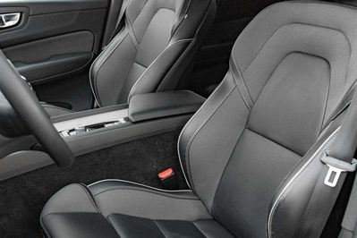 Volvo XC60 B4 B Plus Dark