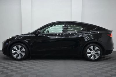 Tesla Model Y Y 62.5 Standard RWD