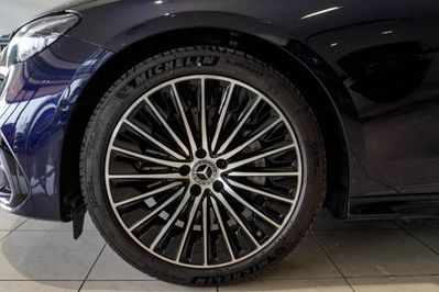 Mercedes E Klasa 220 d  4-Matic AMG