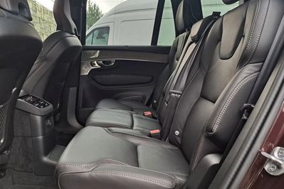 Volvo XC90 T8 AWD Plug-In Hybrid Ultra Dark 7os