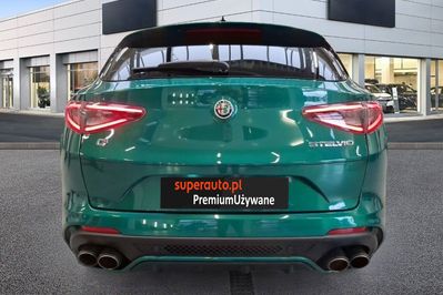 Alfa Romeo Stelvio Bi Turbo V6 Quadrifoglio Q4