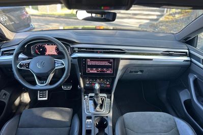 Volkswagen Arteon 2.0 TSI R-Line DSG