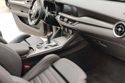 Alfa Romeo Stelvio Turbo Veloce Q4