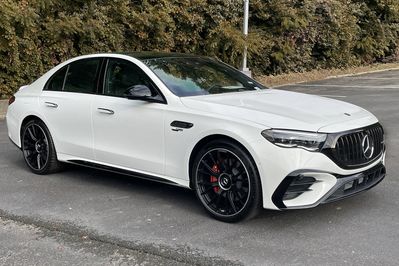 Mercedes Klasa E AMG 53 4Matic+ Hybrid