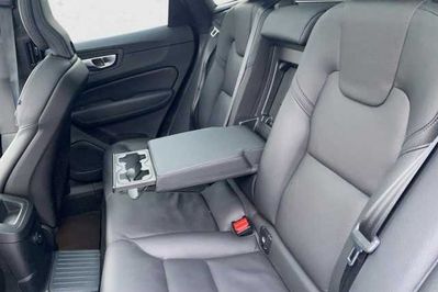 Volvo XC60 T8 Plug-In Hybrid AWD Ultra Bright